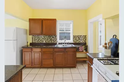 659 F St, Independence, OR 97351 - Photo 15