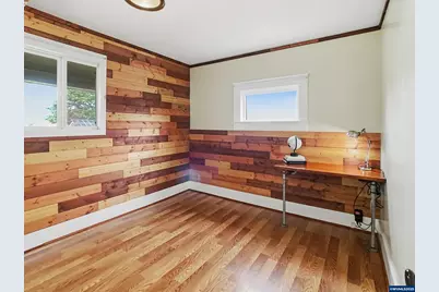 659 F St, Independence, OR 97351 - Photo 23