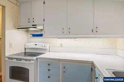 1444 Umpqua Ct, Woodburn, OR 97071 - Photo 9