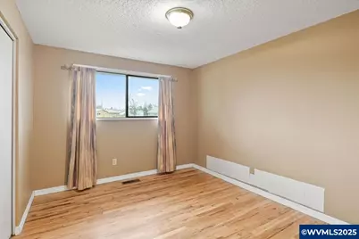 1444 Umpqua Ct, Woodburn, OR 97071 - Photo 11