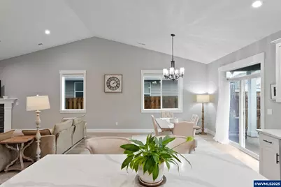 1025 Sassafras St, Independence, OR 97351 - Photo 13