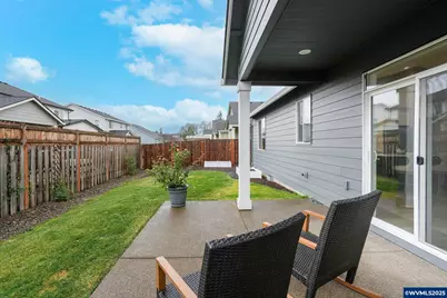 1025 Sassafras St, Independence, OR 97351 - Photo 29