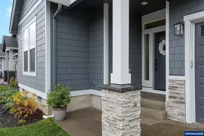 1025 Sassafras St, Independence, OR 97351 - Photo 3