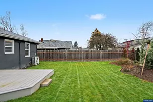 1084 24th St NE, Salem, OR 97301 - Photo 29