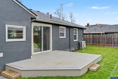 1084 24th St NE, Salem, OR 97301 - Photo 25