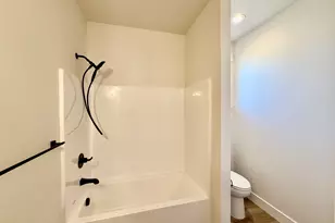 215 NE Broadway St, Sublimity, OR 97385 - Photo 35