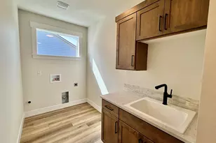 215 NE Broadway St, Sublimity, OR 97385 - Photo 45