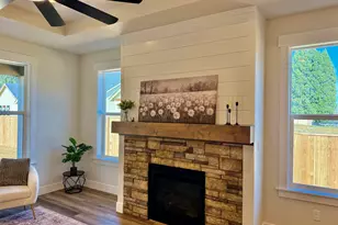 215 NE Broadway St, Sublimity, OR 97385 - Photo 19