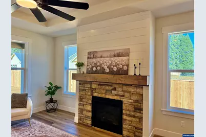 215 NE Broadway St, Sublimity, OR 97385 - Photo 21