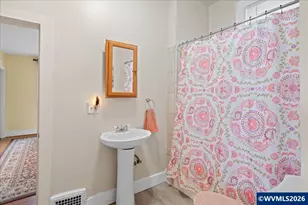 1280 4th St NE, Salem, OR 97301 - Photo 23