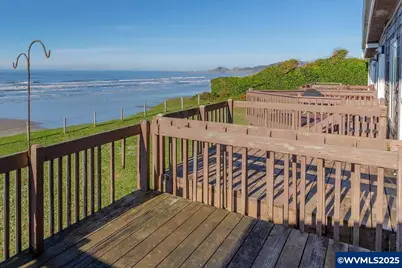 801 NW Coast #2 St, Newport, OR 97365 - Photo 5