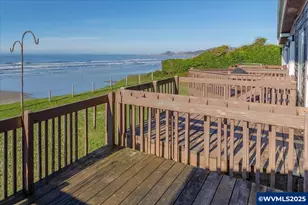 801 NW Coast St, Newport, OR 97365 - Photo 5