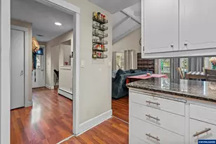 292 SE Academy St, Dallas, OR 97338 - Photo 11