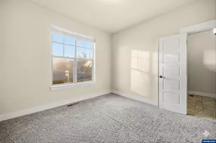 380 NW Reed Ln, Dallas, OR 97338 - Photo 9