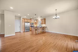 380 NW Reed Ln, Dallas, OR 97338 - Photo 15