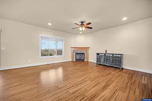 380 NW Reed Ln, Dallas, OR 97338 - Photo 13