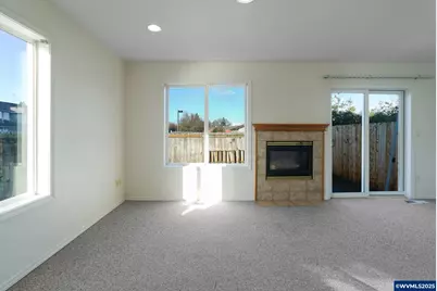 406 Madrona (-408) St E, Monmouth, OR 97361 - Photo 5