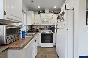 406 Madrona (-408) St E, Monmouth, OR 97361 - Photo 15