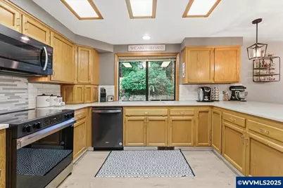 1818 Pepper Tree Ct SE, Salem, OR 97306 - Photo 19
