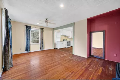 948 SW Maple St, Dallas, OR 97338 - Photo 5