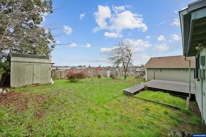 948 SW Maple St, Dallas, OR 97338 - Photo 27