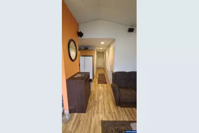 504 Wall St, Silverton, OR 97381 - Photo 9