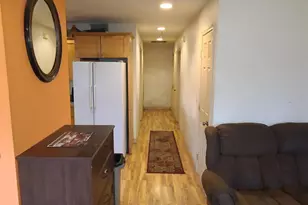 504 Wall St, Silverton, OR 97381 - Photo 9