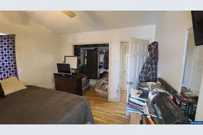 504 Wall St, Silverton, OR 97381 - Photo 11