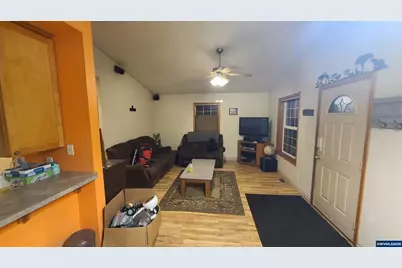 504 Wall St, Silverton, OR 97381 - Photo 3