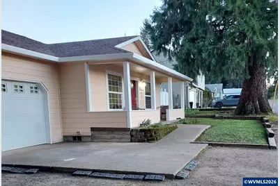 504 Wall St, Silverton, OR 97381 - Photo 3