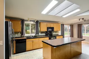 20788 Hazelnut Ridge Rd NE, Scotts Mills, OR 97375 - Photo 9