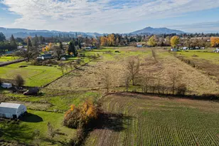 1715 Cascade Dr, Lebanon, OR 97355 - Photo 17