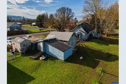 1715 Cascade Dr, Lebanon, OR 97355 - Photo 7