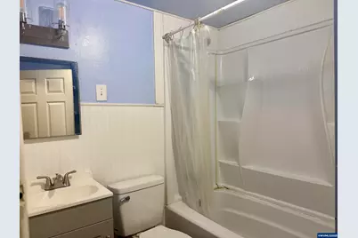 1323 Hawthorne St, Sweet Home, OR 97386 - Photo 7