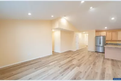 2037 Waterford St SE, Albany, OR 97322 - Photo 15