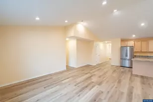 2037 Waterford St SE, Albany, OR 97322 - Photo 15