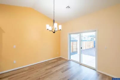 2037 Waterford St SE, Albany, OR 97322 - Photo 17