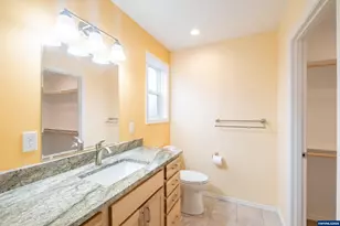 2037 Waterford St SE, Albany, OR 97322 - Photo 33