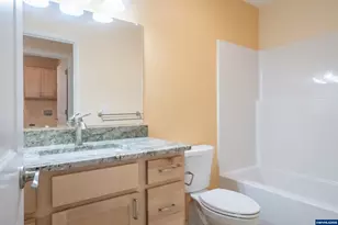 2037 Waterford St SE, Albany, OR 97322 - Photo 25