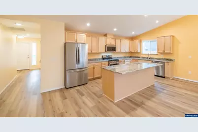 2037 Waterford St SE, Albany, OR 97322 - Photo 7