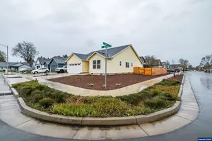 2037 Waterford St SE, Albany, OR 97322 - Photo 49