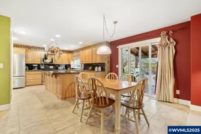 2328 NW Violet Av, Albany, OR 97321 - Photo 13