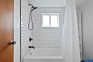 507 N 2nd St, Silverton, OR 97381 - Photo 37