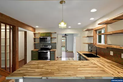 507 N 2nd St, Silverton, OR 97381 - Photo 11