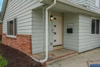 507 N 2nd St, Silverton, OR 97381 - Photo 3