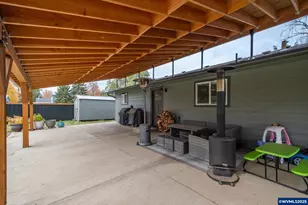 795 Holly Ln, Lebanon, OR 97355 - Photo 29