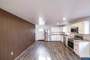 2241 Nandina St, Sweet Home, OR 97380 - Photo 3