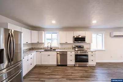 2241 Nandina St, Sweet Home, OR 97380 - Photo 9