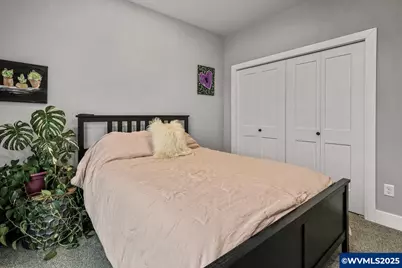 411 NW Crater Lake Dr, Dallas, OR 97338 - Photo 9