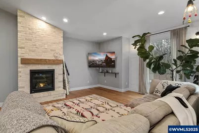 411 NW Crater Lake Dr, Dallas, OR 97338 - Photo 19